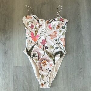 Agua by agua bendita one piece